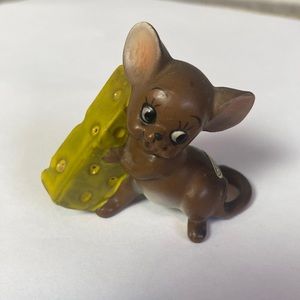 Josef Originals mouse w cheese 2.5"x 2.75"x 1.5" Japan vintage ceramic